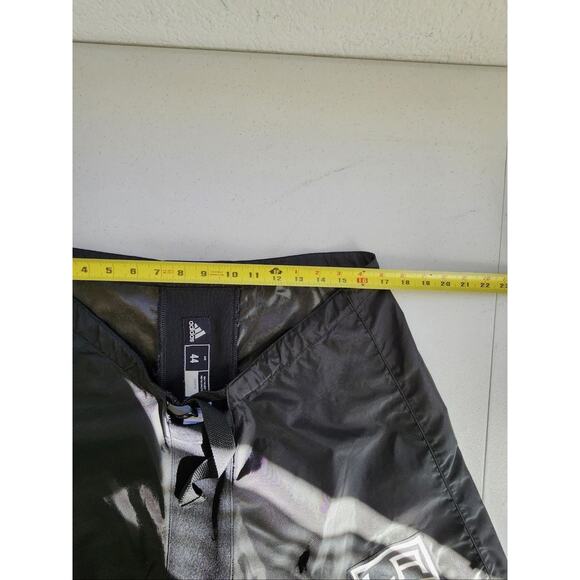 Los Angeles Kings Shorts Mens 44 Black NHL Hockey Pant Shell Girdle Cover Adidas - Picture 5 of 15